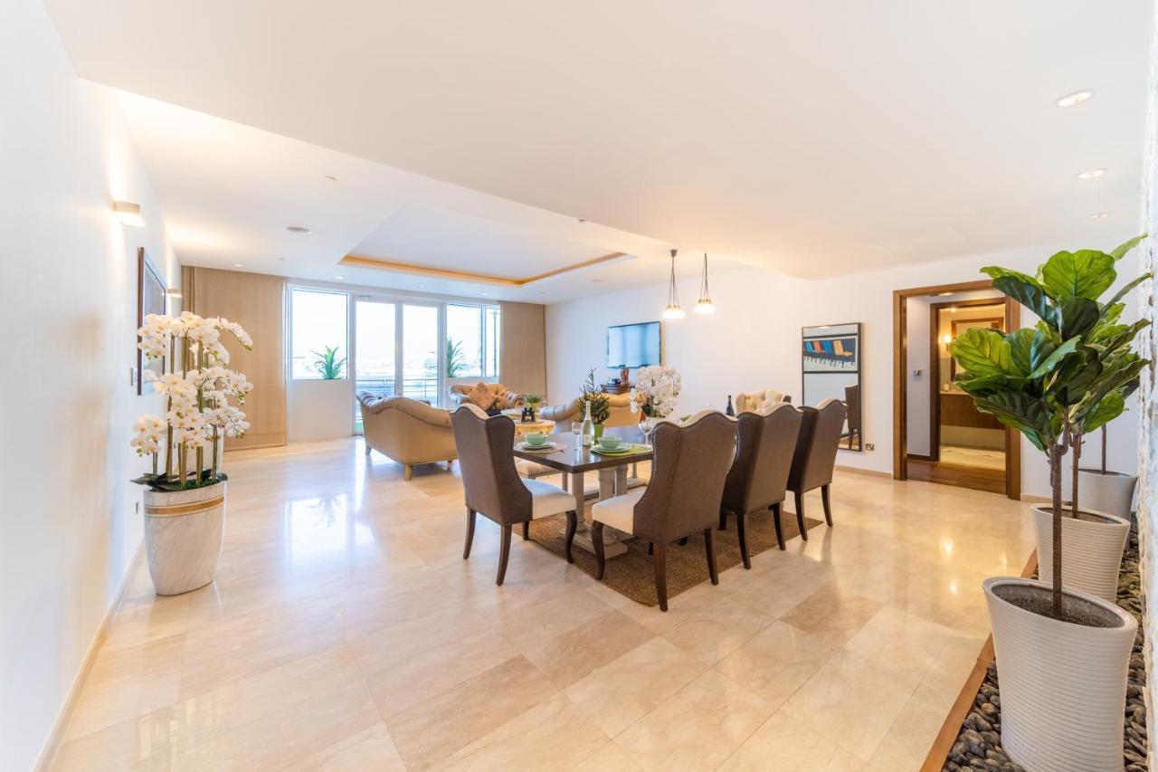 Appartamento 2 Bedroom App With Private And Infinity Pool